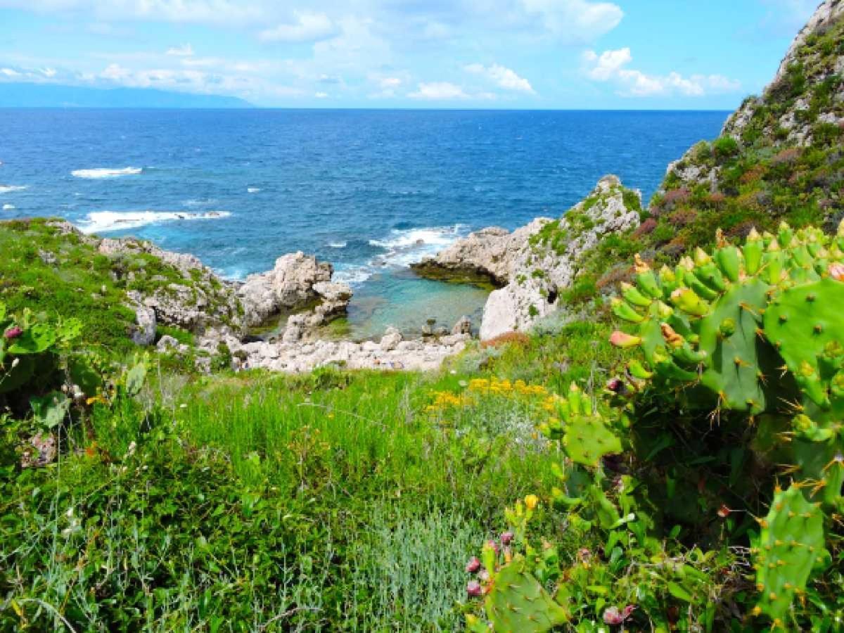 Casa Vacanza Nina 밀라초 외부 사진