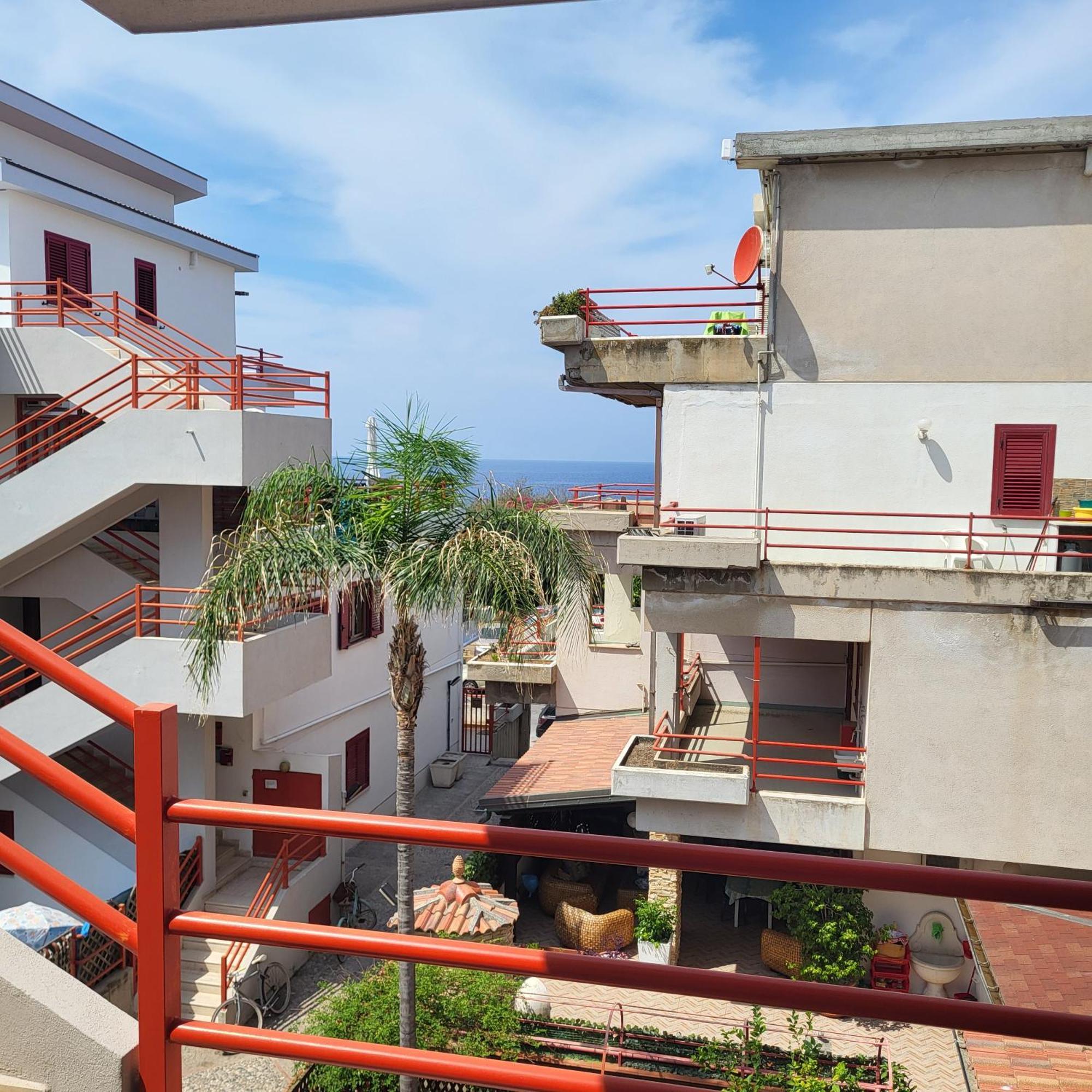Casa Vacanza Nina 밀라초 외부 사진