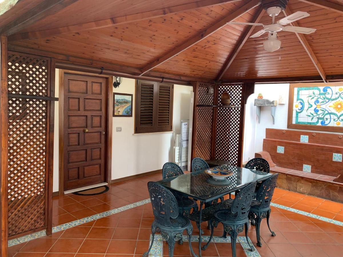 Casa Vacanza Nina 밀라초 외부 사진