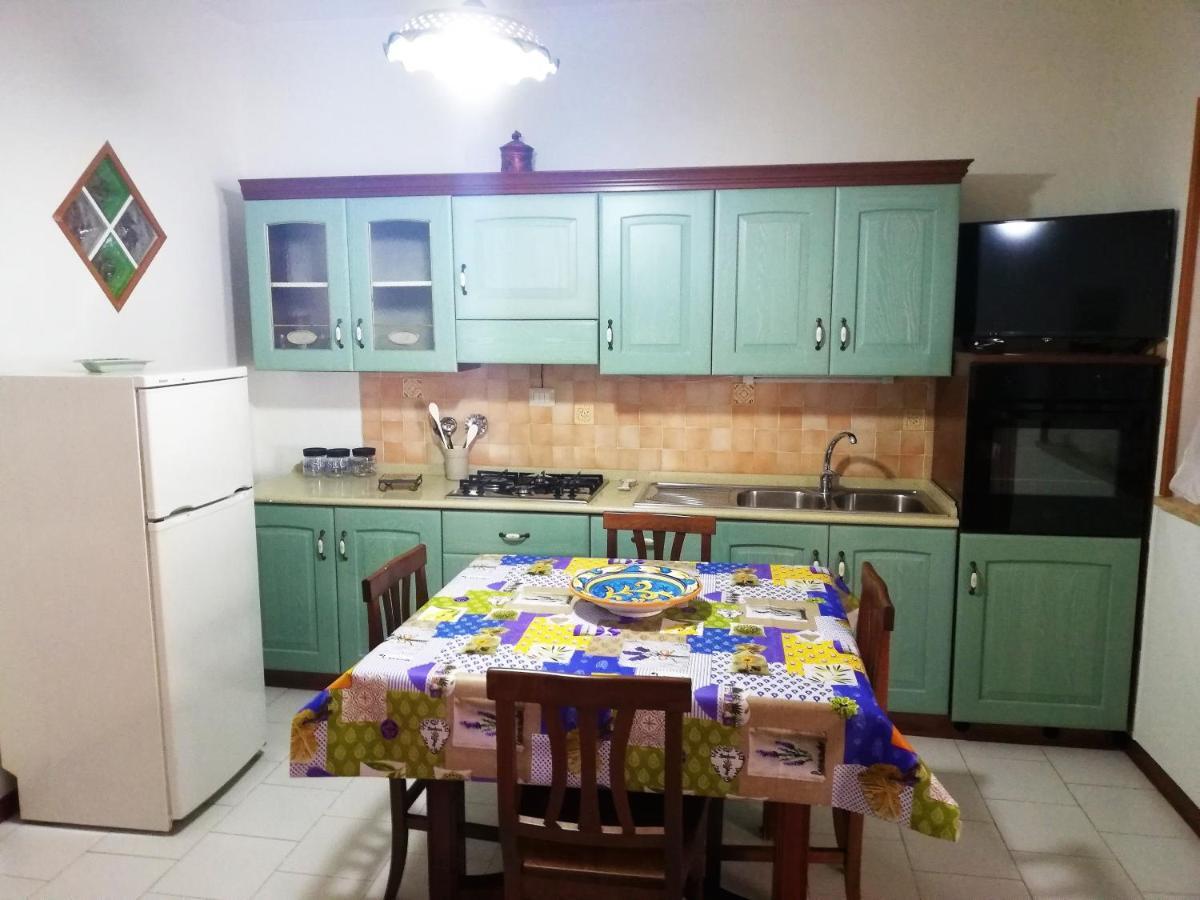 Casa Vacanza Nina 밀라초 외부 사진